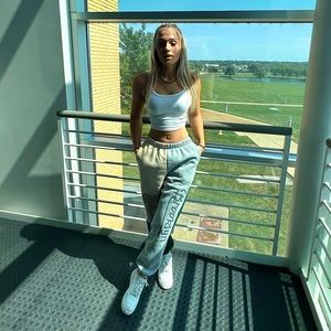 Meet your Posher, Pai